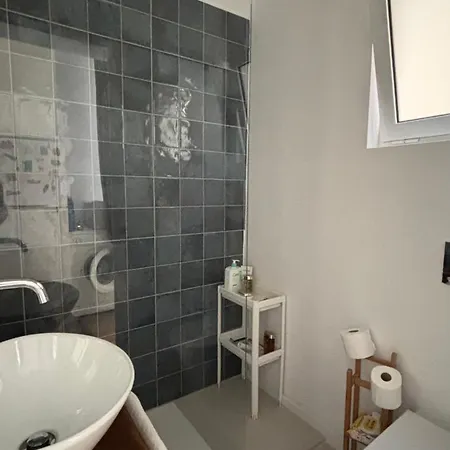 منزل للإقامة Cozy Private Bedroom In Shared T2 In Graca,