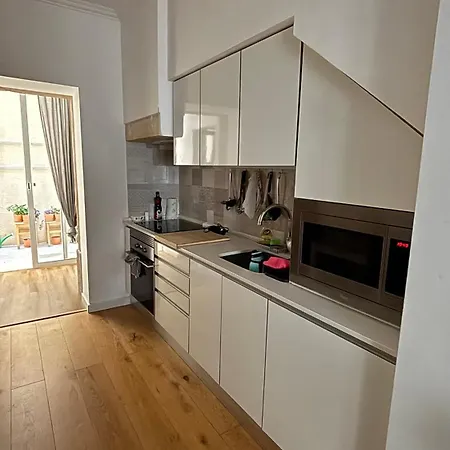 منزل للإقامة Cozy Private Bedroom In Shared T2 In Graca, Lisboa