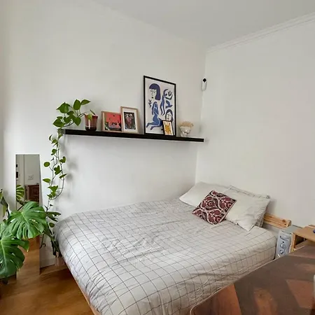 Cozy Private Bedroom In Shared T2 In Graca, منزل للإقامة Lisboa